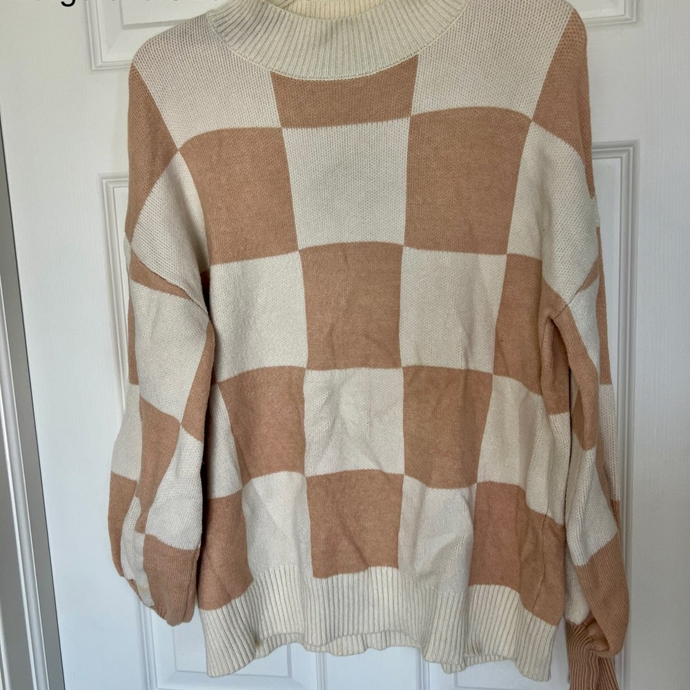 Checkered Tan and Cream Women's Sweater